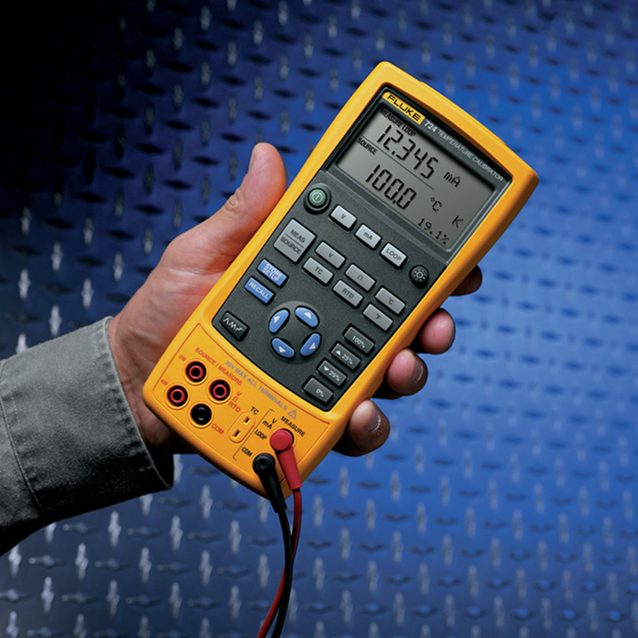 Fluke 724 Temperature Calibrator